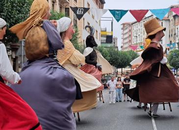 Portugaleten Erraldoiak dantzan