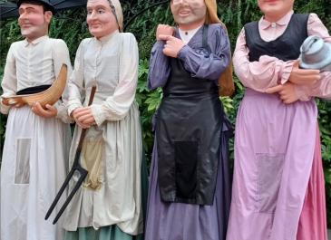 San inazion Santo Tomas egunean erraldoiak dantzan