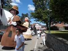 Kanboko jaietan Erraldoiak dantzan 